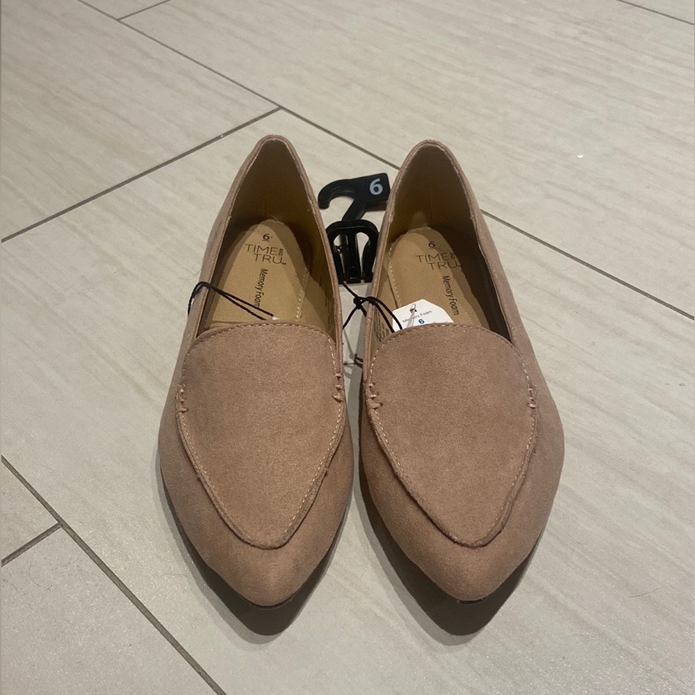 Time and Tru Pale Pink/Nude Flats (Size 6) NWT